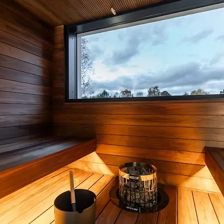 Villa Arctic Haven - Waterfront Rovaniemi